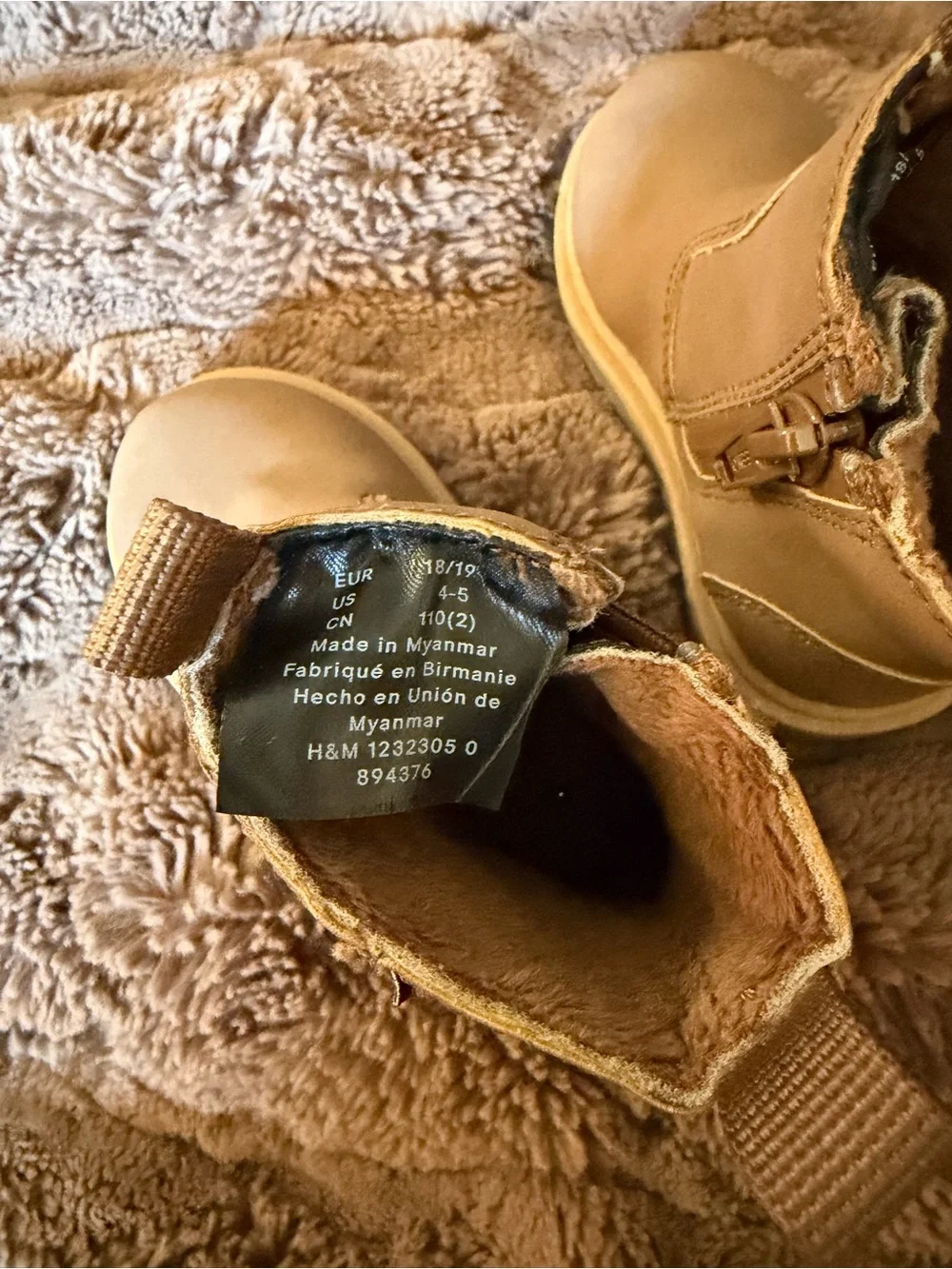 H&M Tan Toddler Ankle Boots with Gray Soles size 4/5